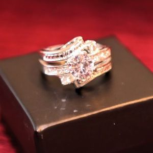 Stunning CZ cocktail ring clear size 7